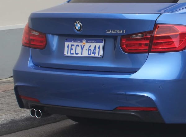 Leaking water from the BMW exhaust - what does it mean and how to prevent it?