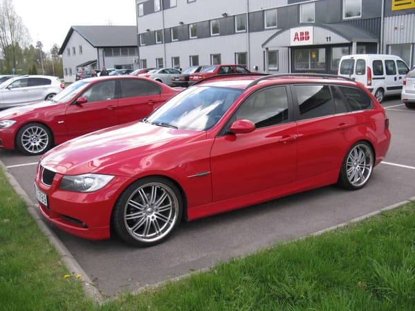 Smoky air intake system and oil in the intake system in BMW - how to fix it?