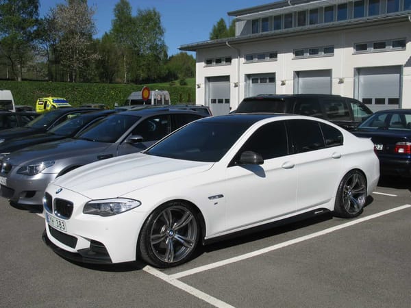 Vibrations and "kicks" in the automatic transmission in a BMW - what is the cause?